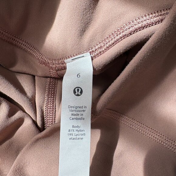 Lululemon Align Wide Leg Super-High-Rise Crop *23" Cacao Size 6 - Picture 8 of 9